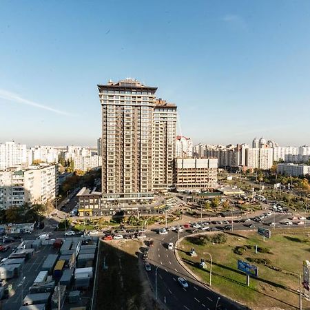 Роскошная 3К Квартира 135М2 На Набережной. Минская Kyiv Exterior photo